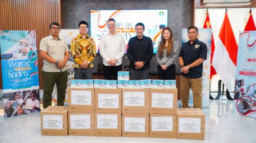 Dukung Ketahanan Sosial, Bantuan Paket Sembako dan Alat Tensimeter Disalurkan untuk Masyarakat Kurang Mampu