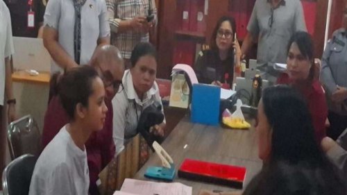 Tersangka Pemasok Anak untuk Eks Kapolres Ngada Dilimpahkan ke Kejaksaan di Kupang