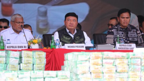 Jenderal Budi Gunawan Pimpin Pemusnahan 2 Ton Sabu Hasil Tangkapan TNI AL di Perairan Batam
