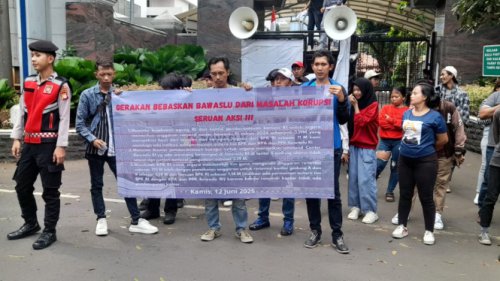 KPK-Kejagung&nbsp;Diminta Usut&nbsp;Dugaan Permainan Anggaran Command Center Bawaslu