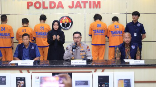 Geger Grup WA Buat Cari Pasangan Gay di Jatim Dibongkar Polisi, 4 Pria Admin Dicokok