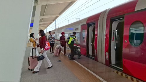 Naik Whoosh Rute Pendek Mulai Rp 75 Ribu di Musim Libur Sekolah