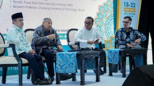 Artificial Intelligence di Mata Ulama dan Akademisi: Sorotan MHM di Panggung Utama IBF 2025
