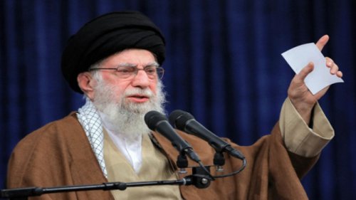 Pemimpi Tertinggi Iran, Ali Khamenei: Kami Tidak Akan Menunjukkan Belas Kasihan pada Zionis