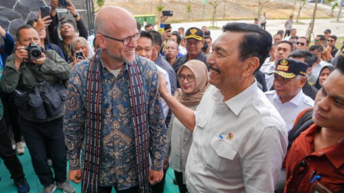 Luhut Rayu Pengusaha Belanda Investasi Pertanian di Sumatera Utara