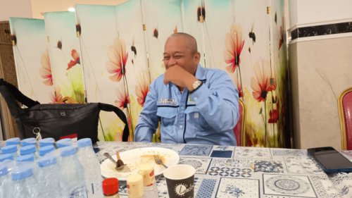 Cerita Lucu dari Tanah Suci: Titip Doa Lewat Video Call