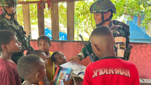 Kisah Pasukan Tempur Walet Hitam TNI Menjelma Jadi Guru di Pedalaman Papua