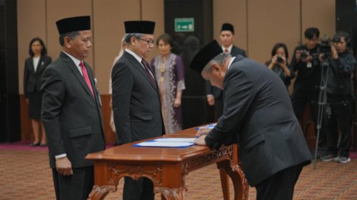Gubernur BI Lantik Dua Pejabat Baru di Kantor Pusat