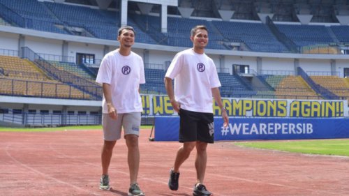 Al Hamra Hehanussa Resmi Gabung Persib, Rezaldi: Bangga Bisa Satu Tim dengan Adik Sendiri