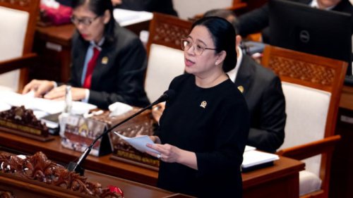 Sidang Paripurna, Puan Soroti Persoalan Haji hingga Evakuasi WNI di Negara Konflik