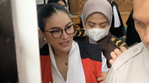 Usai Jalani Sidang, Nikita Mirzani Bacakan Pesan untuk Prabowo Subianto