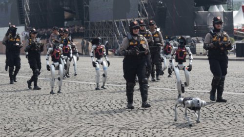Penampakan Robot Humanoid hingga Dog yang Ikut Meriahkan Peringatan Hari Bhayangkara ke-79