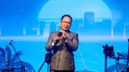 Hari Pelaut Sedunia, Anggota DPR RI Unru Baso Raih Penghargaan dengan Pencapaian Tertinggi di Sektor Maritim