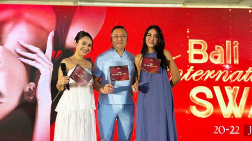 Dr. Teguh Tanuwidjaja Paparkan Teknik Inovatif Perawatan Aesthetic &amp; Anti-aging Medicine Menggunakan Double Fix Pyramid