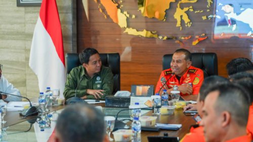 Bertemu Kabasarnas, Menhut Bakal Evaluasi Keamanan dan SOP di Gunung Usai Kasus Pendaki Brasil
