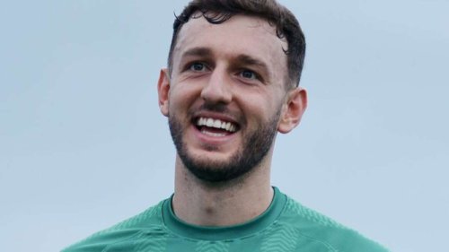 Kiper Anyar Persib Bandung Adam Przybek Pernah Satu Tim dengan Elkan Baggott