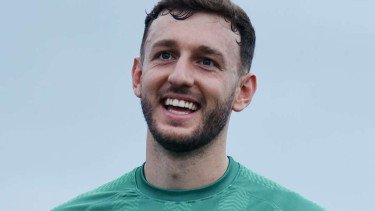 Bukan karena Sanksi, Ini Penyebab Kiper Anyar Persib Adam Przybek Absen Lawan Manila Digger