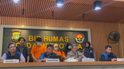 Modus Love Scamming di Medsos Pria Ini Tertipu Rp423 Juta Gegara Pelaku Pakai Foto Selebgram Cewek Malaysia