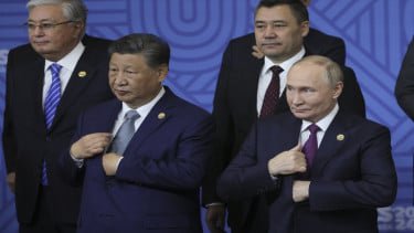 Presiden China Xi Jinping dan Presiden Rusia Vladimir Putin.