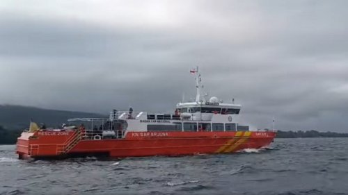 Tim SAR Lanjutkan Pencarian Korban Kapal KMP Tunu Pratama di Selat Bali