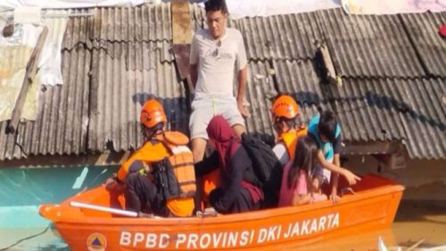 Banjir Jakarta Meluas hingga Landa 51 RT, Ketinggian Air Tertinggi di Cawang Capai 3 Meter