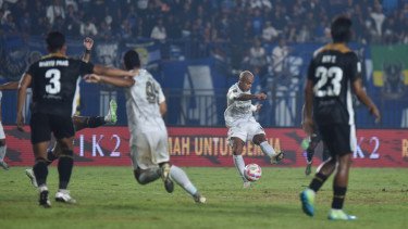 Berkat Ronaldo, Persib dan Arema FC Kantongi Ratusan Juta Rupiah di Piala Presiden 2025