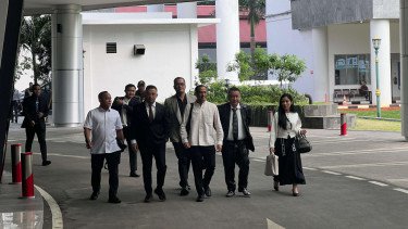 Nadiem Makarim Hadir di Kejagung Soal Korupsi Laptop, Hotman Ikut Kawal