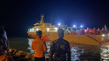 Kapal Rombongan DPRD Mentawai Terbalik di Selat Sipora, 17 Selamat, 1 Masih Dicari