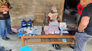 Buronan Korupsi Kredit Fiktif Bank Jatim, Simpan Uang dan Emas Miliaran Rupiah