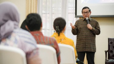 Pramono Sebut 6,2 Juta Warga Jakarta Sudah Transaksi Pakai QRIS