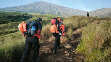 Jalur Pendakian Rinjani Via Pelawangan Sembalun Ditutup Sementara Imbas 2 WNA Jatuh