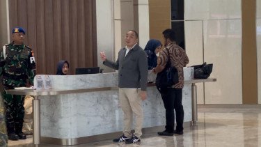 Sudah 6 Kali Diperiksa, Bos Sritex Kembali Datangi Kejagung Bawa Dokumen Misterius