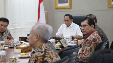 Percepat Program MBG, Mendagri Minta Pemda Bentuk Satgas dan Koordinasi dengan BGN