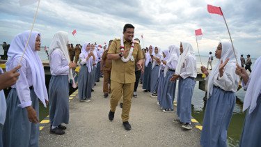 Kunjungi Masyarakat Desa Pulau Kampai: Bobby Nasution akan Bangun Puskesmas Rawat Inap, Jalan dan Dermaga