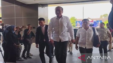 Diperiksa Kasus Ijazah Palsu, Relawan Jokowi Beri Peringatan Dini: 11.000 Triliun Persen Masuk Penjara