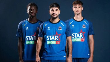 Jersey Baru Klub Ragnar Oratmangoen, FCV Dender Beraroma Indonesia: Mills Jadi Apparel Resmi