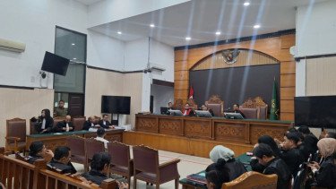 Terima Rp 15 Miliar Buat Tutup Mulut Kasus Judi Online Komdigi, Rajo Emirsyah Dituntut 15 Tahun Penjara