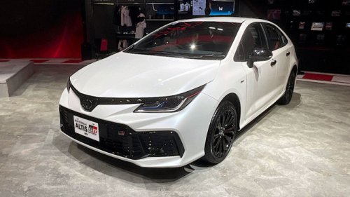 Daftar Lengkap Mobil Sedan Toyota Oktober 2025: Harga Mulai Rp374 Juta!