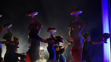 Atlet Berburu Buah Tangan di Fornas 2025