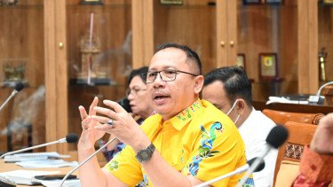 DPR Usul Beri Insentif Guru Berkualitas agar Mau Mengajar di Daerah Tertinggal