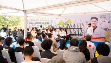 Tanam 70 Ribu Mangrove di Palu, Fathur Razaq: Sedekah Alam dan Menjaga Bumi