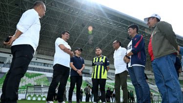 Gubernur Sumut Tinjau Stadion Susu Bawa Pelatih dan Managemen PSMS Medan
