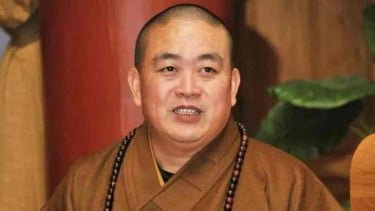 Kepala Biara Kuil Shaolin Tersandung Skandal Perempuan dan Penggelapan Dana Proyek
