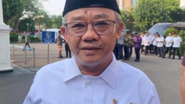 Mendikdasmen Sebut Banyak Anak Indonesia Tidak Bisa Baca Jam Analog