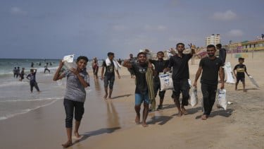 100 Warga Gaza Tewas Saat Berebut Bantuan Pangan