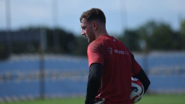 Ambisi Kiper Anyar Persib Adam Przybek saat Tantang Western Sydnet Wanderers