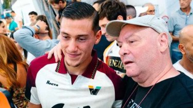Venezia Dikeroyok 3 Klub Serie A Gara-gara Jay Idzes