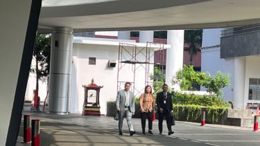 Eks Stafsus Nadiem Kembali Diperiksa Kejagung Soal Korupsi Chromebook, Bungkam Saat Tiba