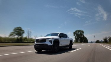 Mobil Pick-up Listrik Ini Pecahkan Rekor Jarak Tempuh 1.700 Km Sekali Isi Daya!&nbsp;