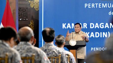 Presiden RI Prabowo Subianto memberi arahan ke anggota KADIN